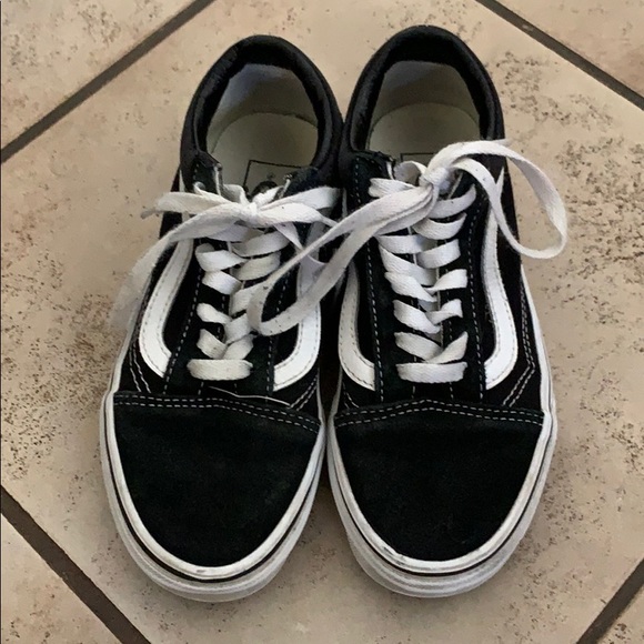 Black and White Old Skool Vans - Picture 2 of 5